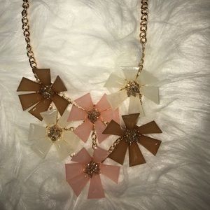 Statement necklace
